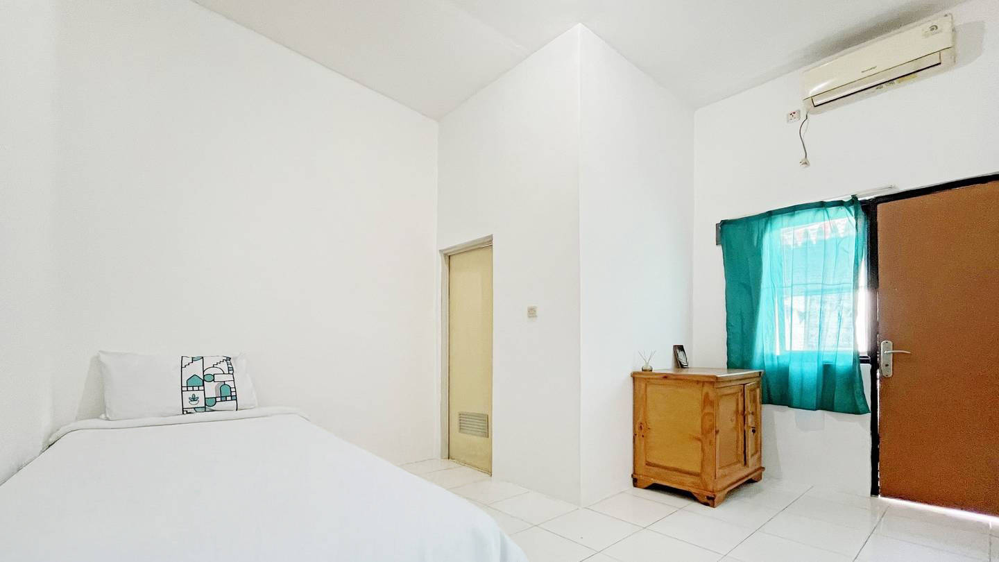 https://images.rukita.co/buildings/building/1d0d8bef-ce5.jpg