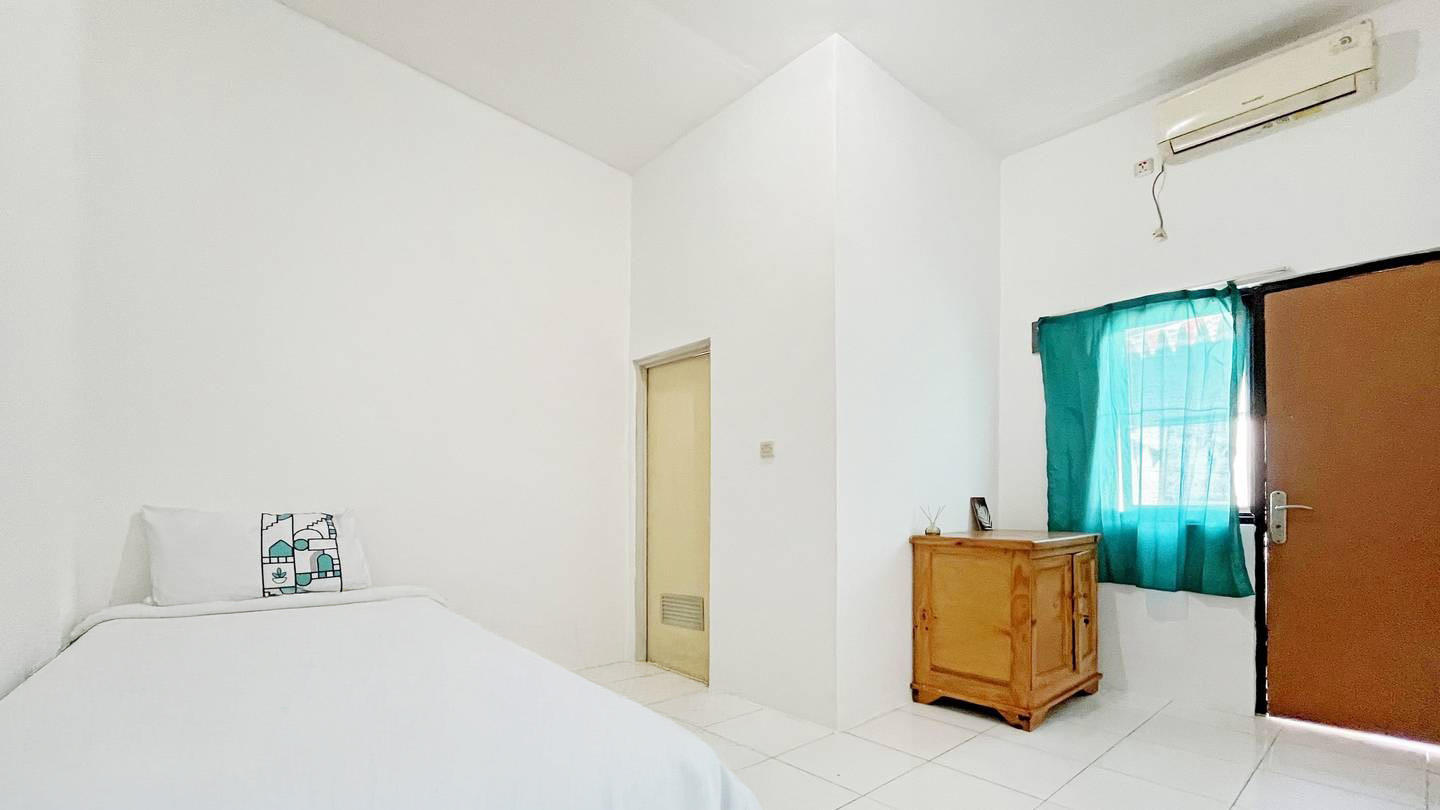 https://images.rukita.co/buildings/building/1d0d8bef-ce5.jpg
