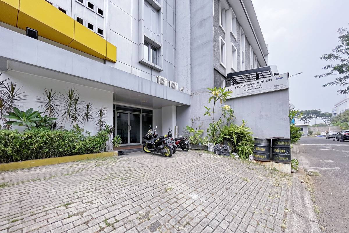 https://images.rukita.co/buildings/building/1daae628-b7c.jpg