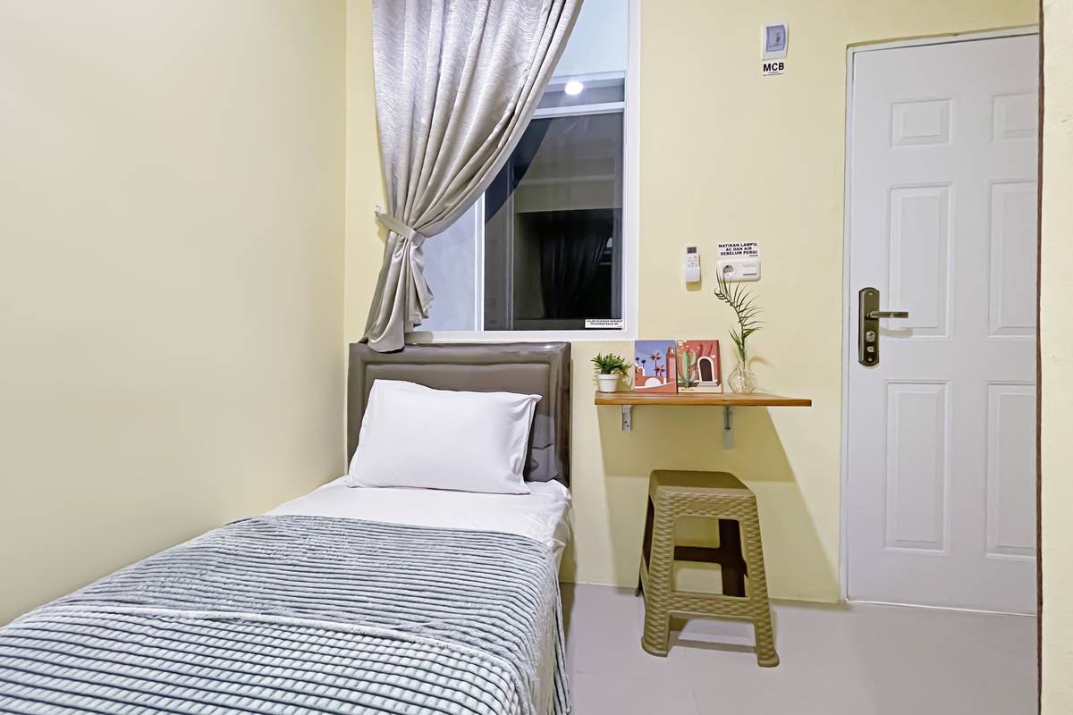 https://images.rukita.co/buildings/building/1e1b7187-208.jpg
