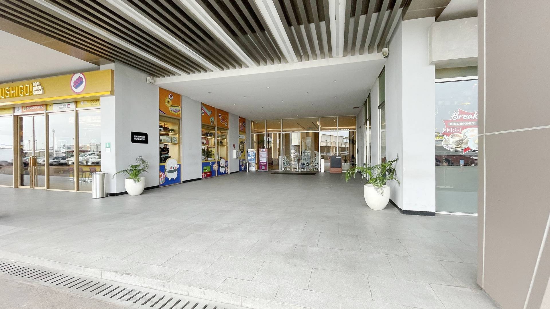 https://images.rukita.co/buildings/building/1e49d484-3bc5-4868-abb5-e85f11609db6.jpg