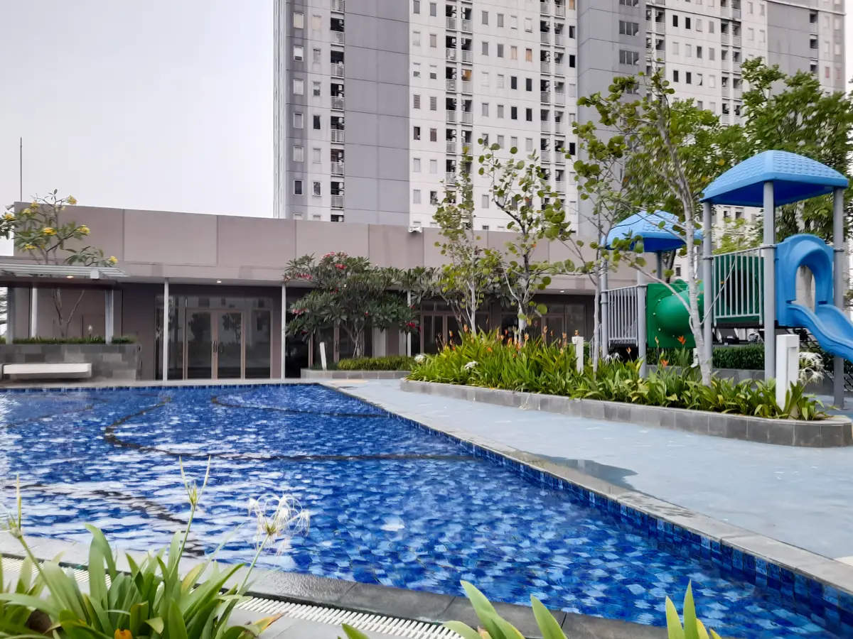 Foto Rukita Unit Apartemen Emerald Bintaro - Studio City View #2