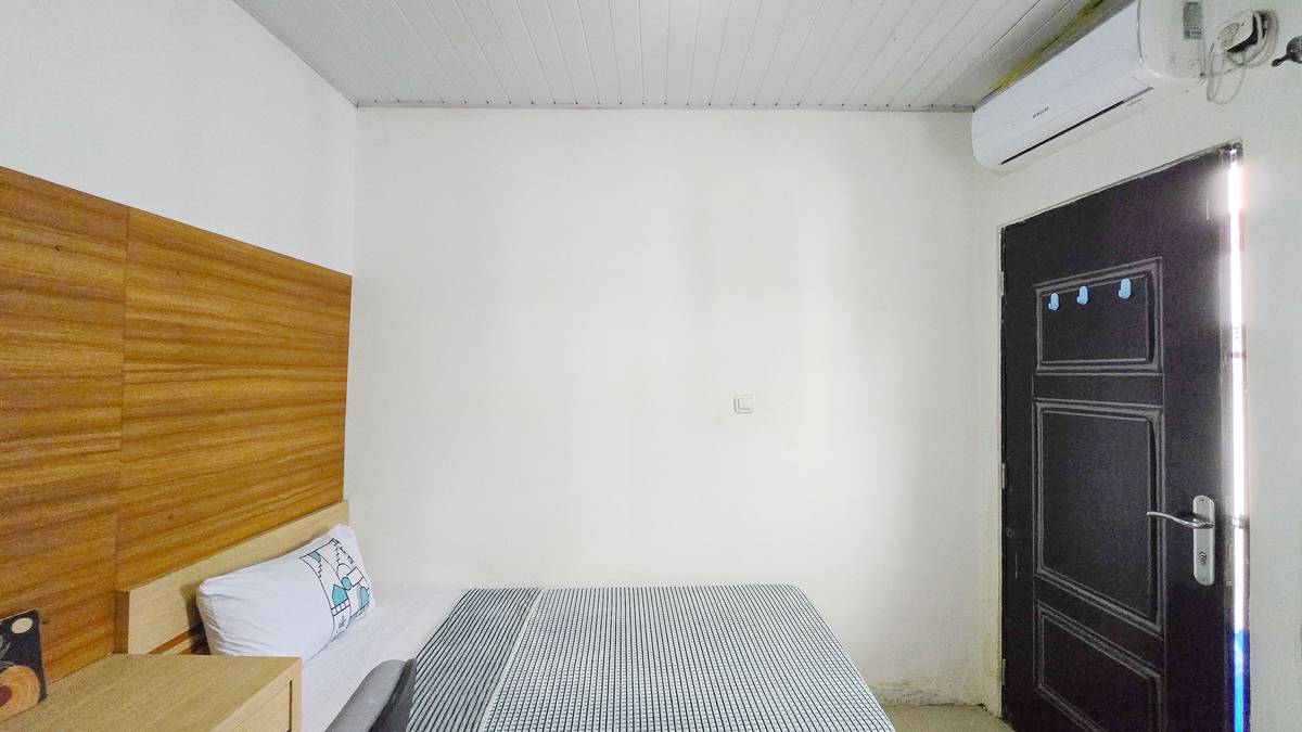 https://images.rukita.co/buildings/building/213f4971-4e0.jpg