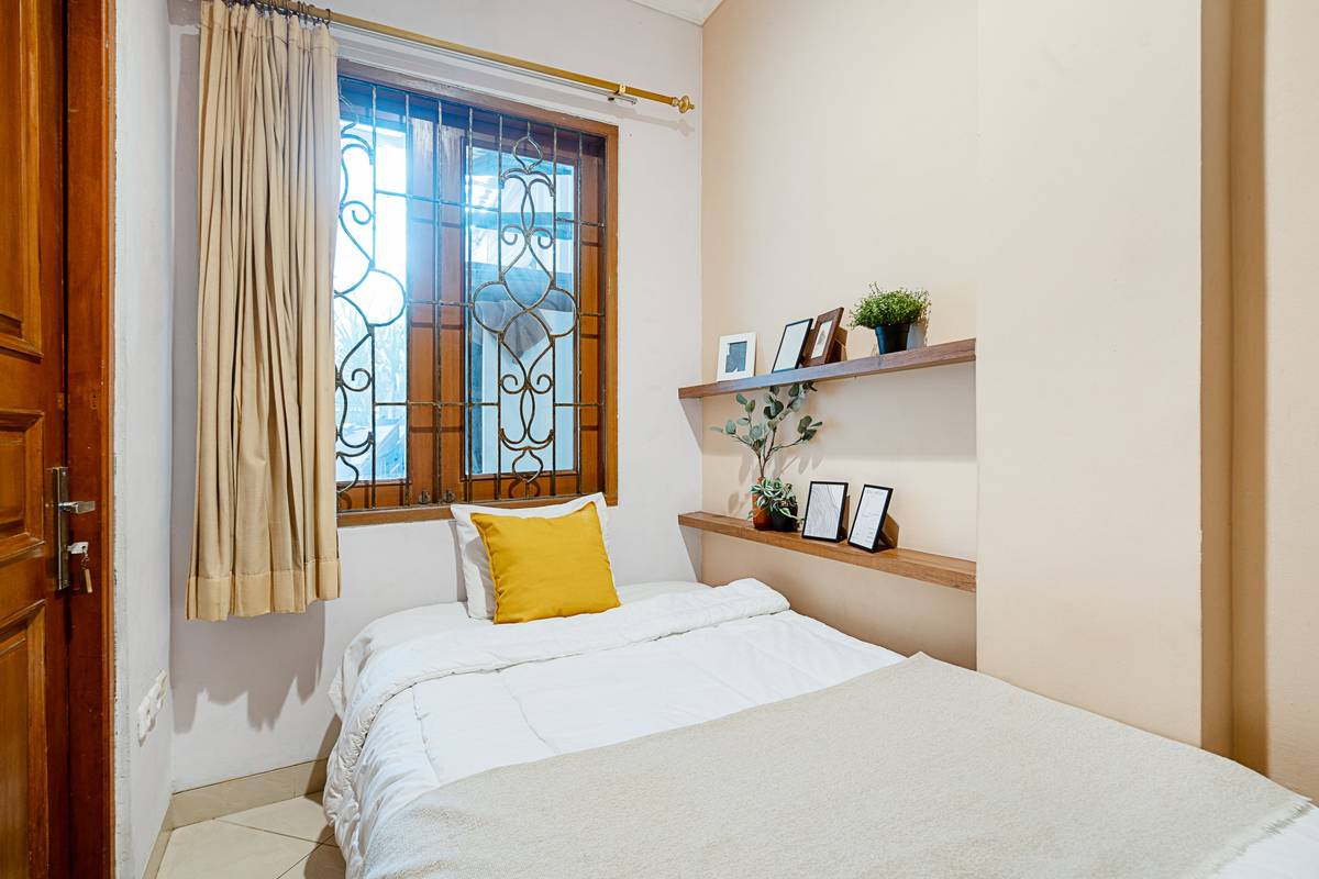 https://images.rukita.co/buildings/building/2180fbd1-d50.jpg