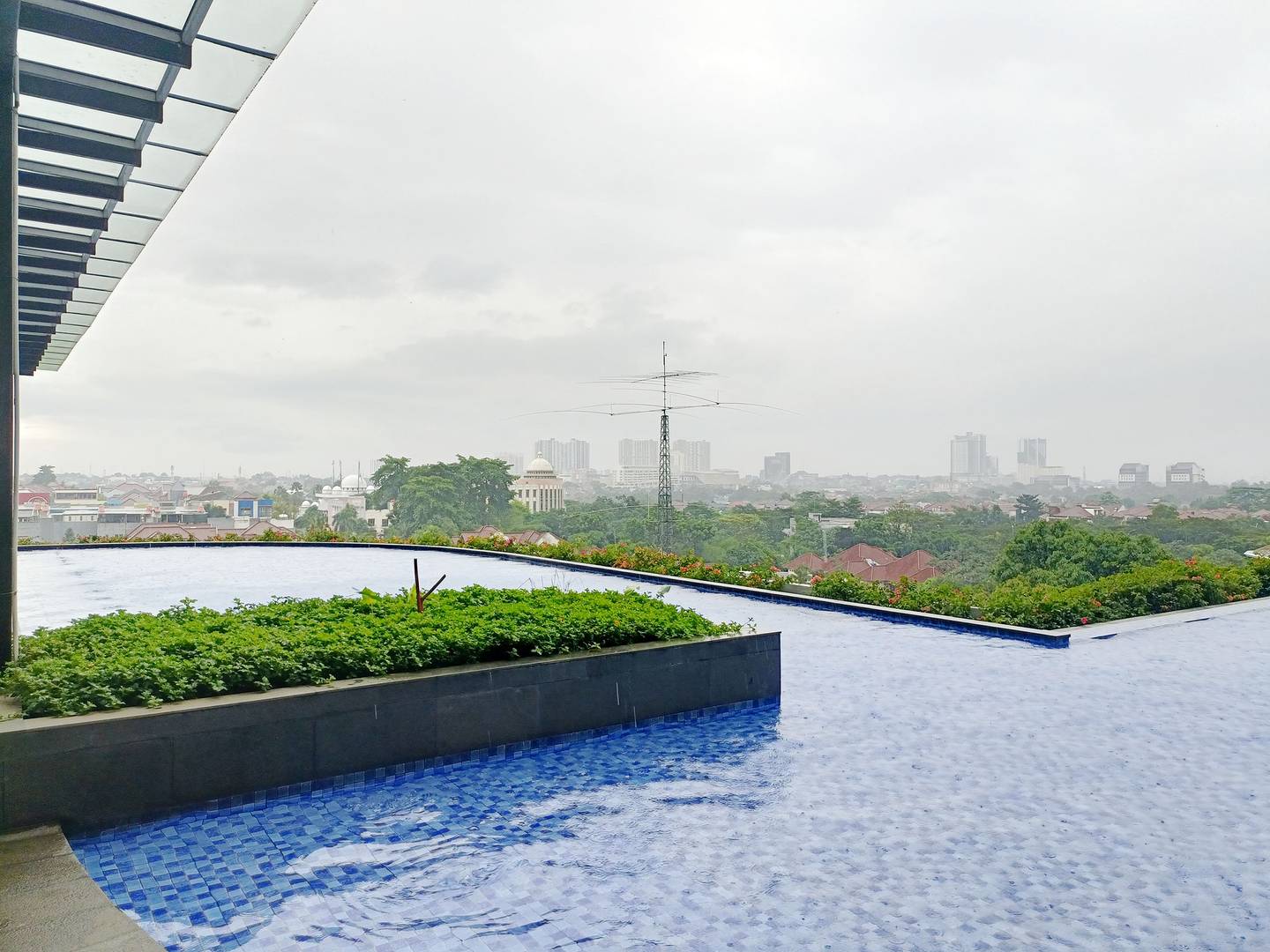 https://images.rukita.co/buildings/building/225dd954-11e.jpg