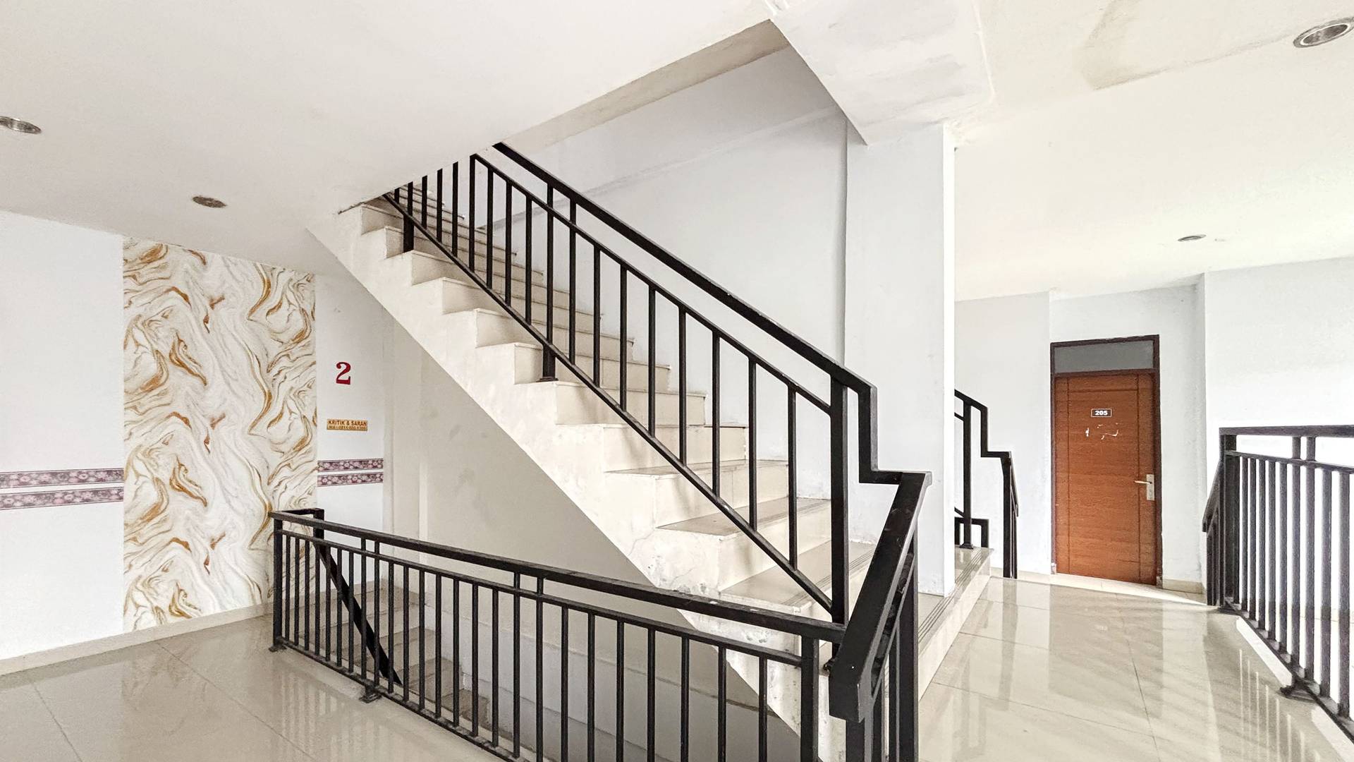 https://images.rukita.co/buildings/building/22eee83d-a951-4b7f-9483-3e7ae82d5118.jpg