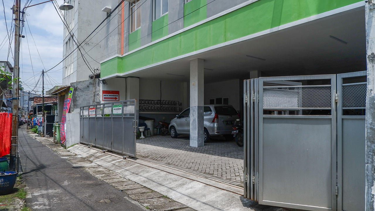 https://images.rukita.co/buildings/building/2354406f-bdd.jpg