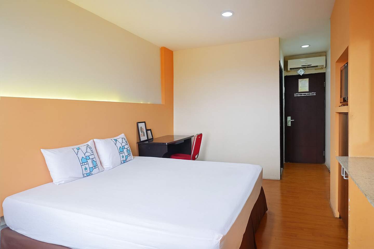 Foto Rukita Unit Avi House Bukit Darmo Surabaya