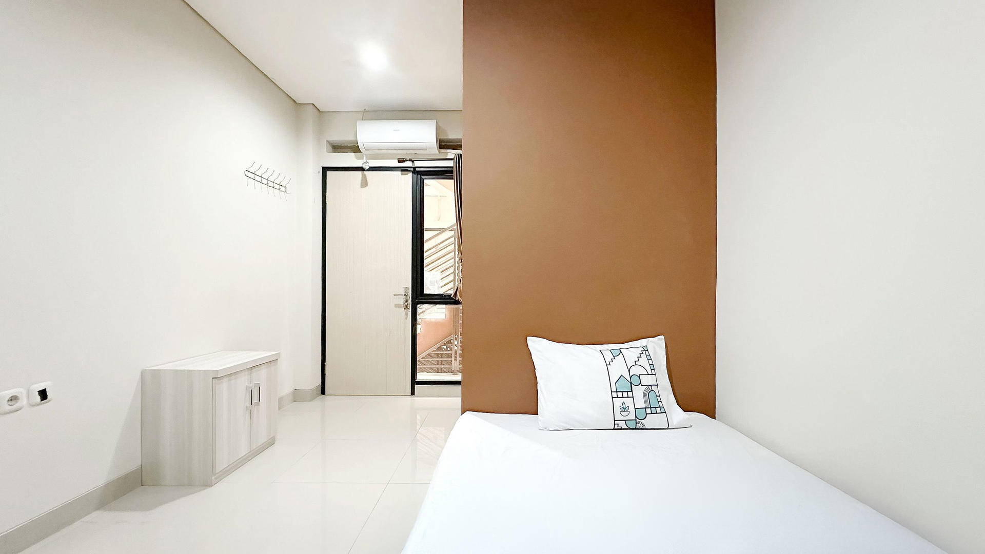 https://images.rukita.co/buildings/building/247f5055-68af-4ea3-952c-401b071062e1.jpg