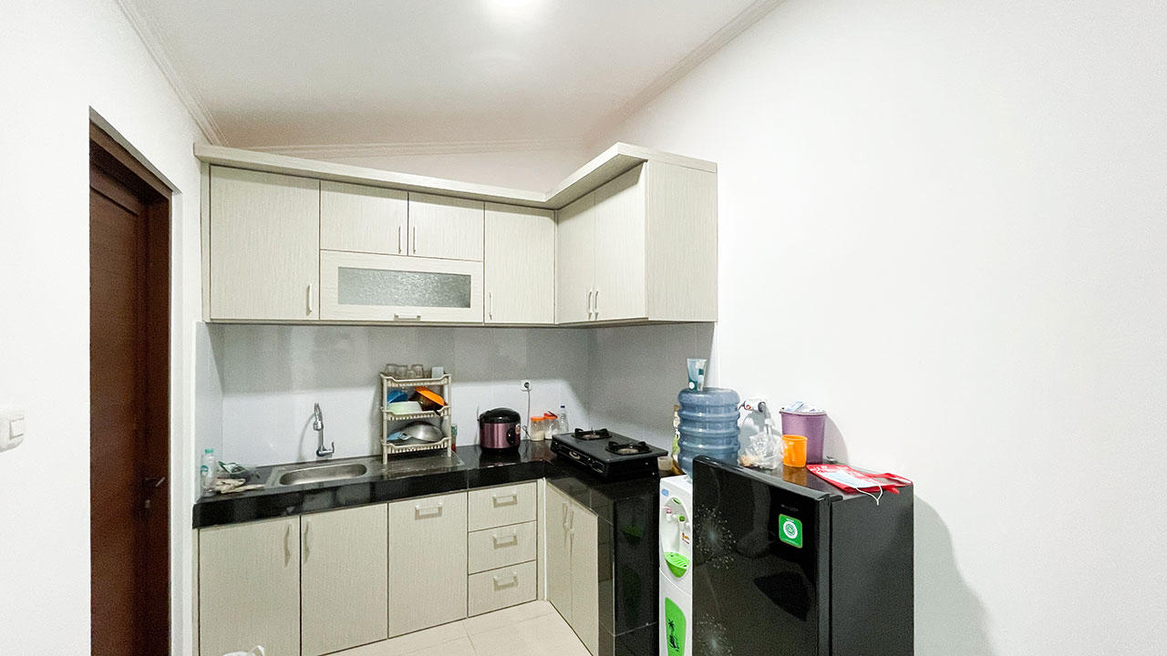 https://images.rukita.co/buildings/building/24bdaa62-213.jpg