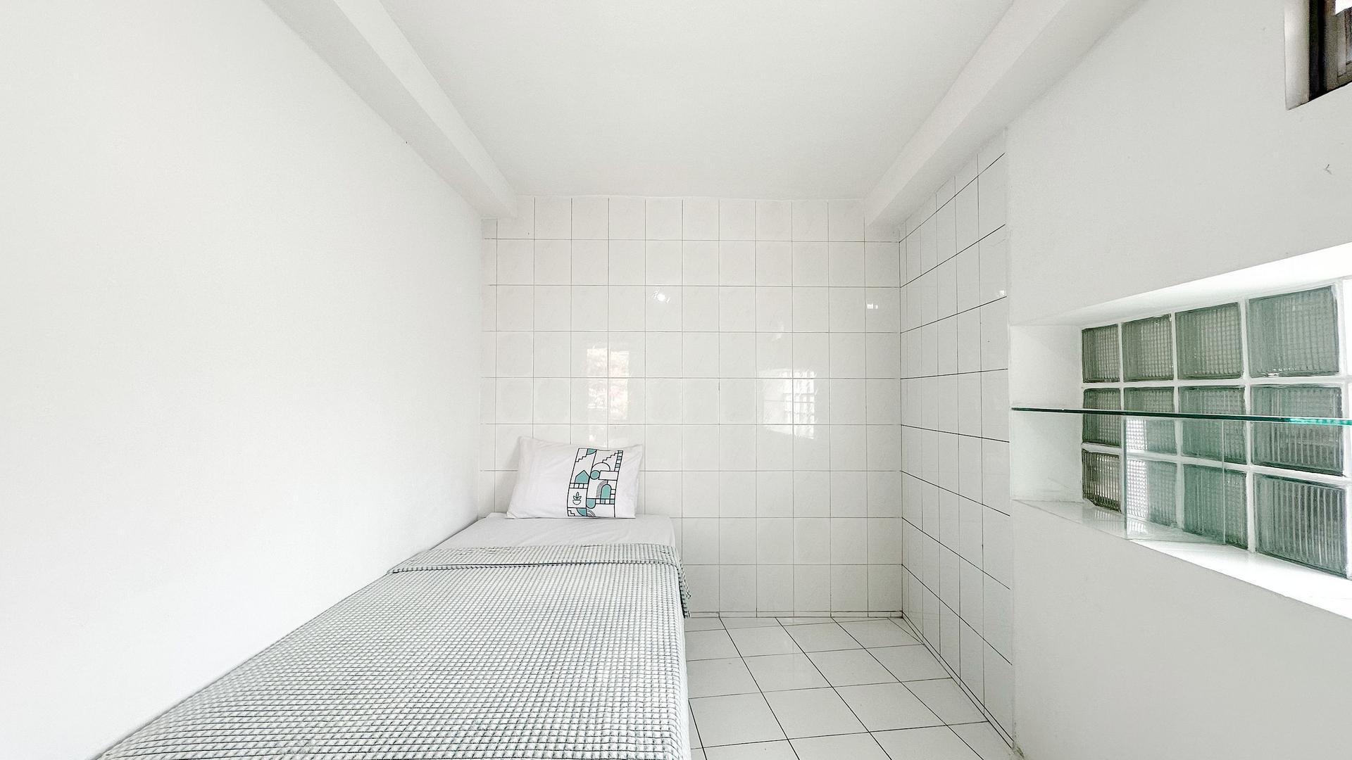 https://images.rukita.co/buildings/building/2501a77a-216.jpg