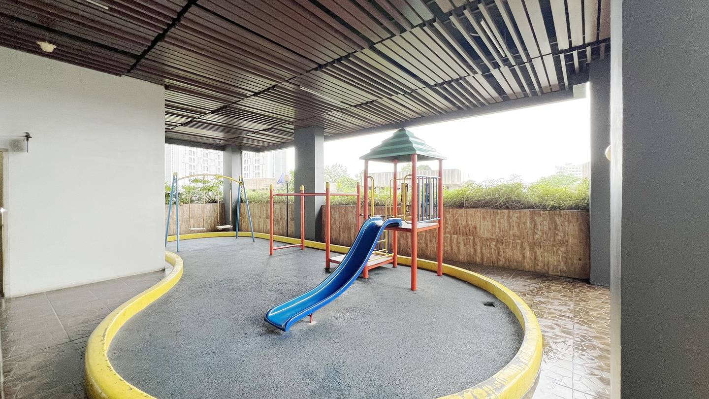 https://images.rukita.co/buildings/building/254bed62-35d.jpg
