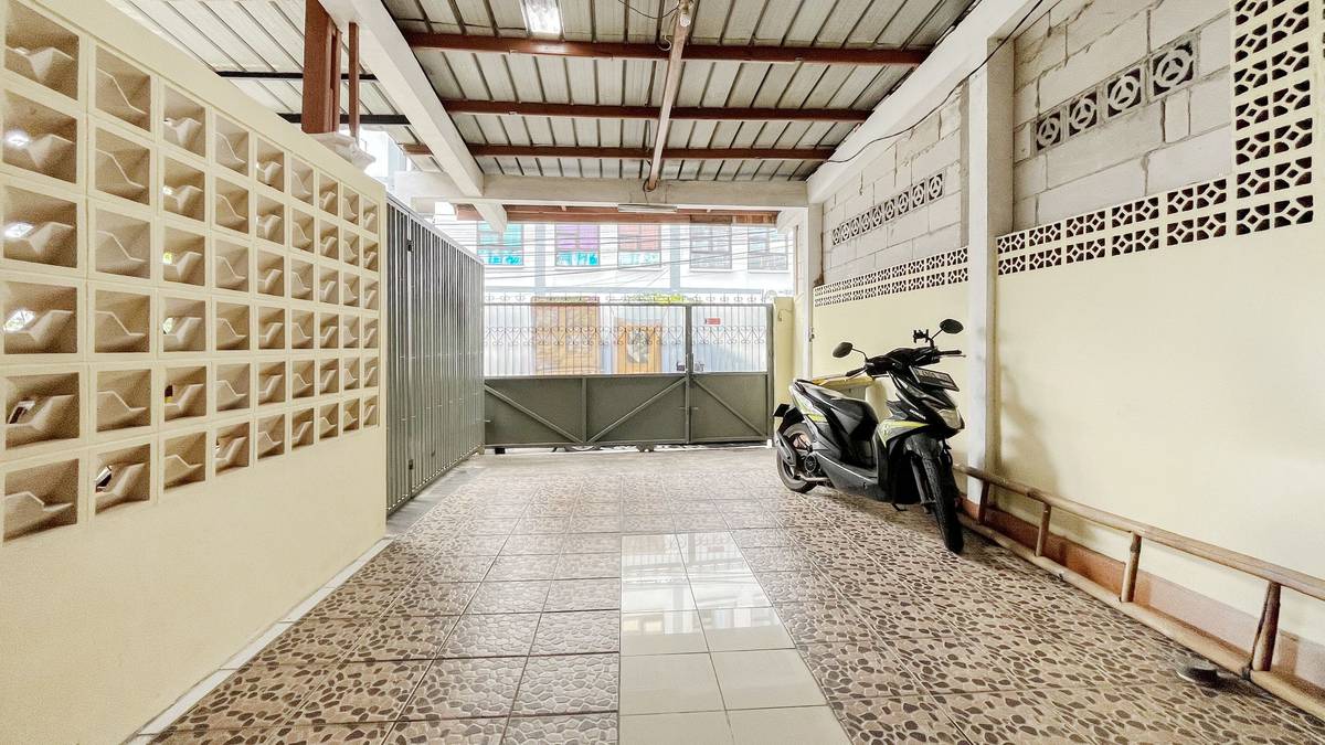 https://images.rukita.co/buildings/building/254e2324-3c01-463a-883f-5dea6e318de7.jpg