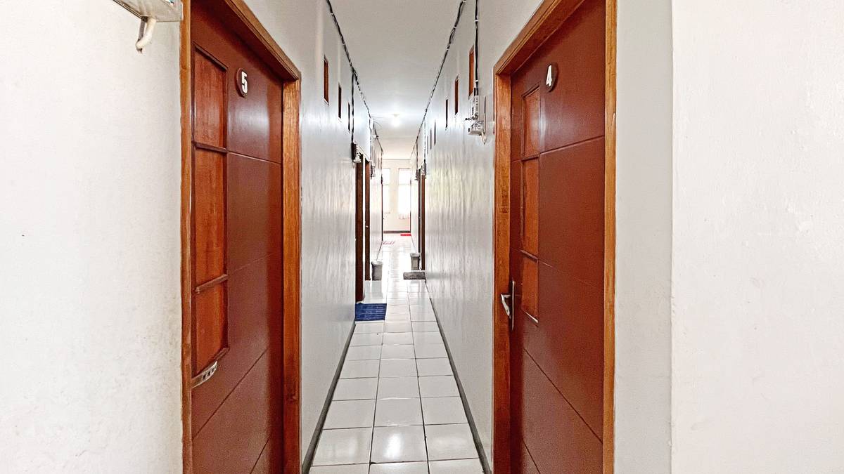 https://images.rukita.co/buildings/building/25d61e69-aba.jpg