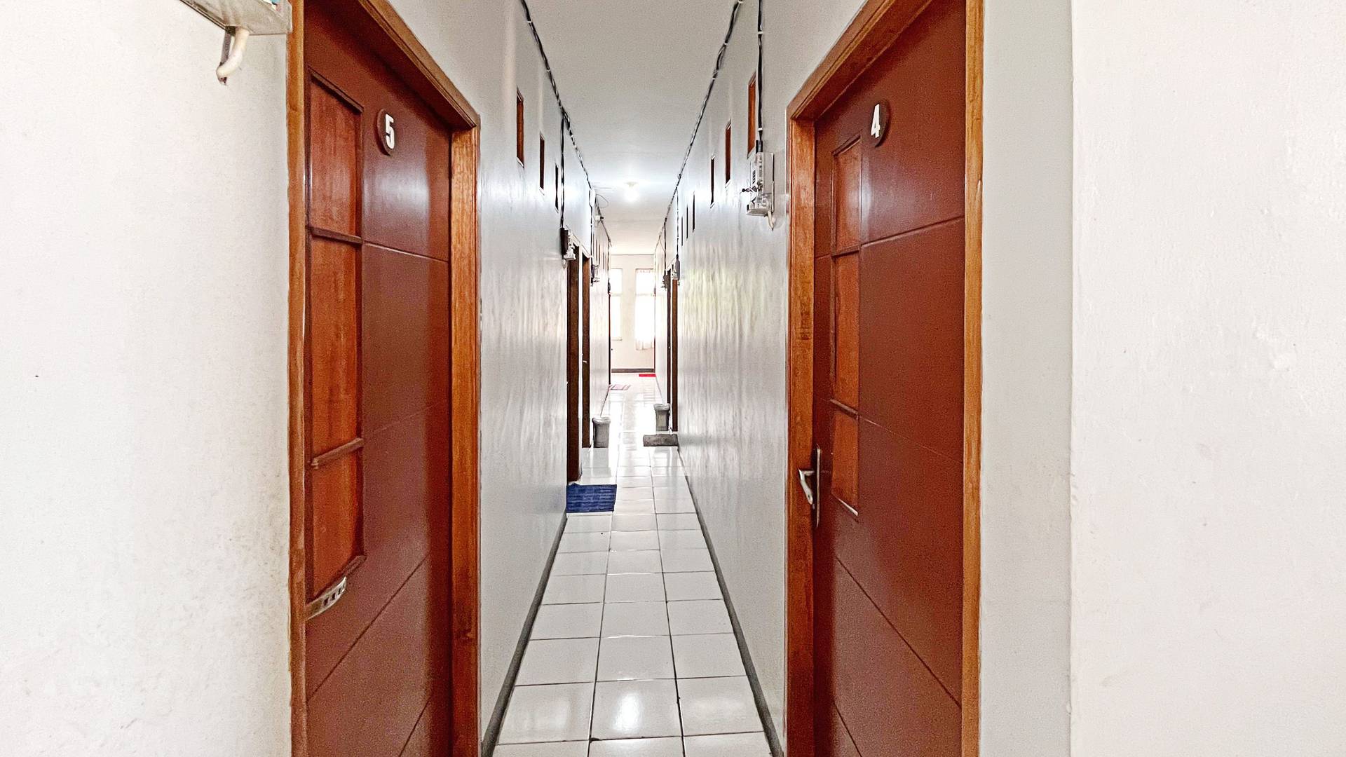 https://images.rukita.co/buildings/building/25d61e69-aba.jpg