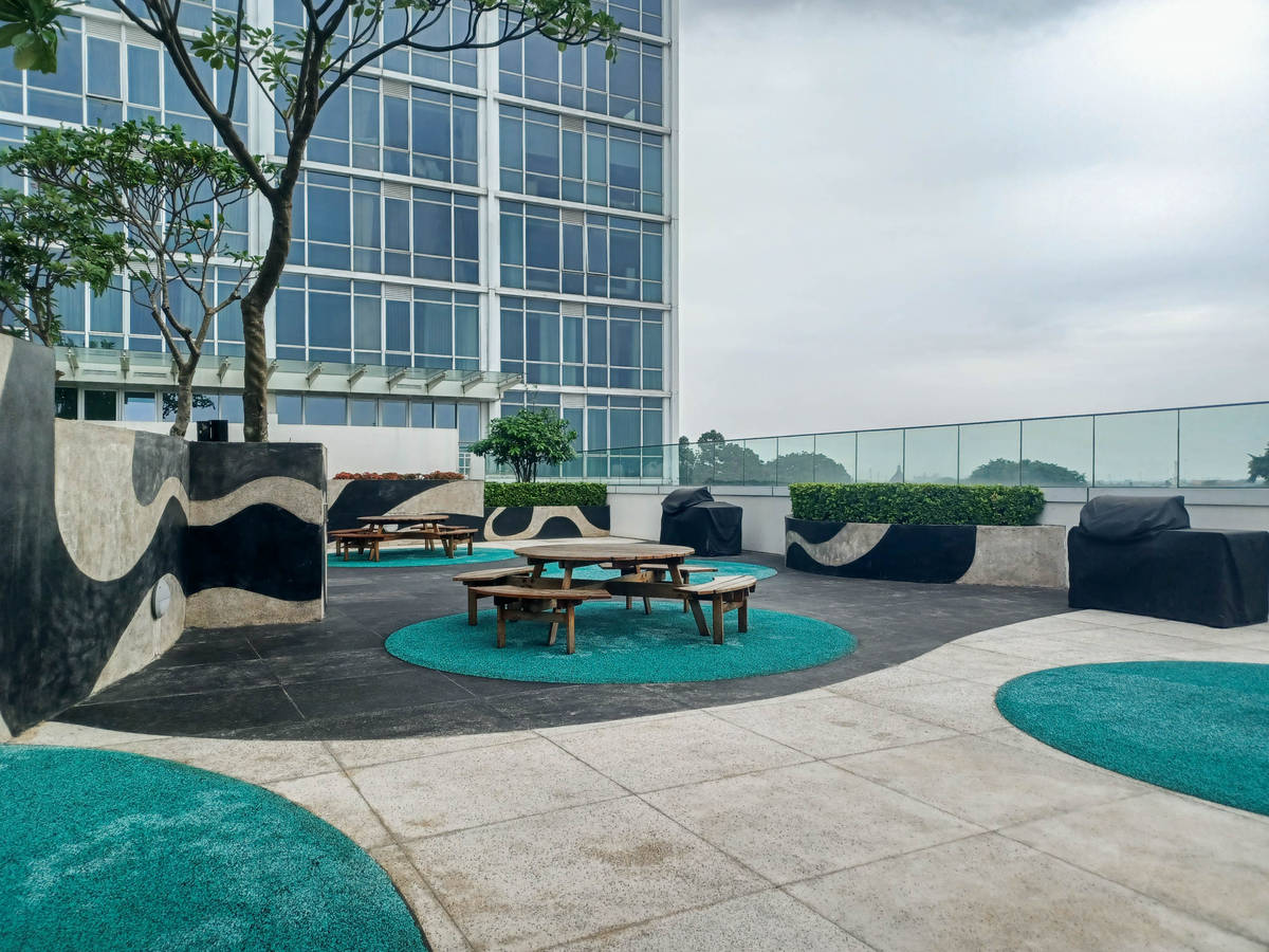 https://images.rukita.co/buildings/building/28b570a5-7ae.jpg