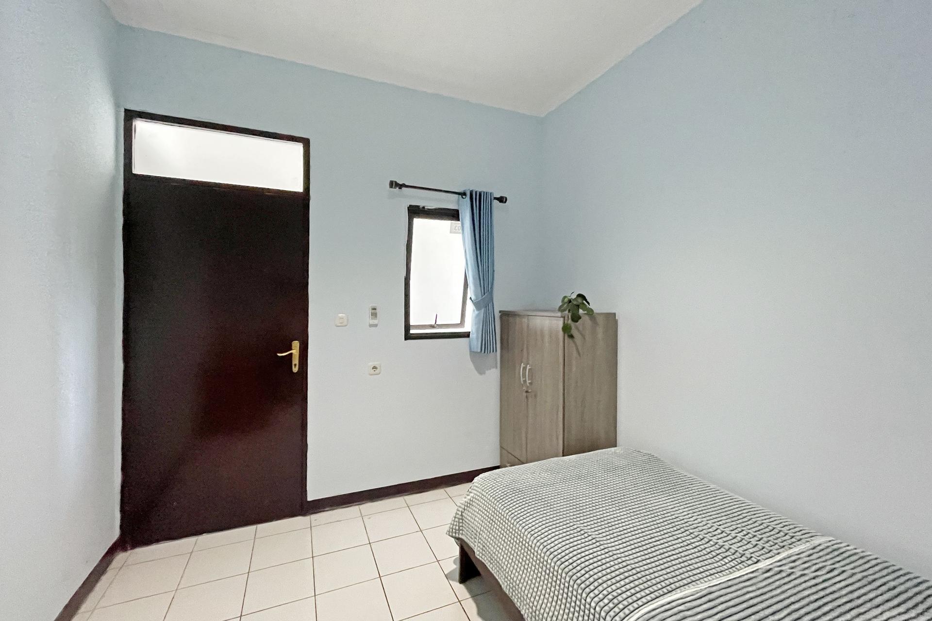 https://images.rukita.co/buildings/building/29372e01-b79.jpg