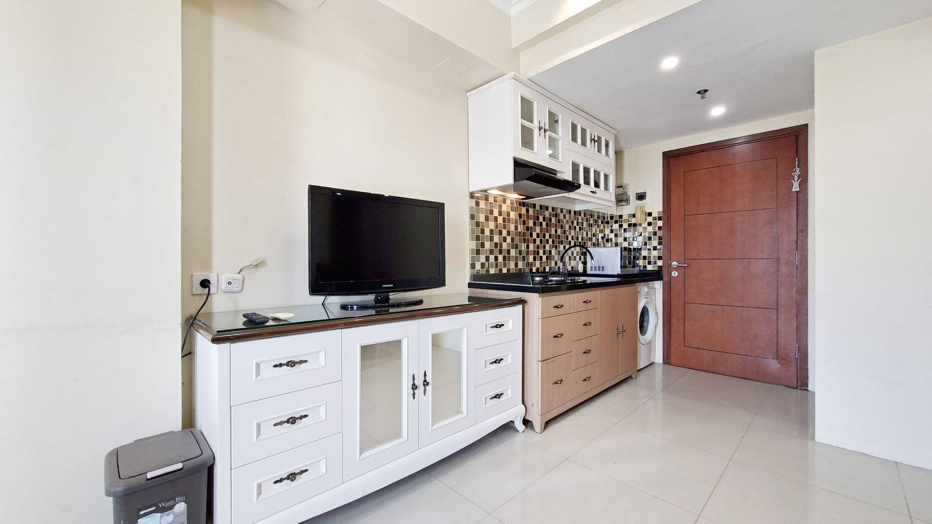 https://images.rukita.co/buildings/building/295184cc-6971-4395-b101-2665e48f1199.jpg