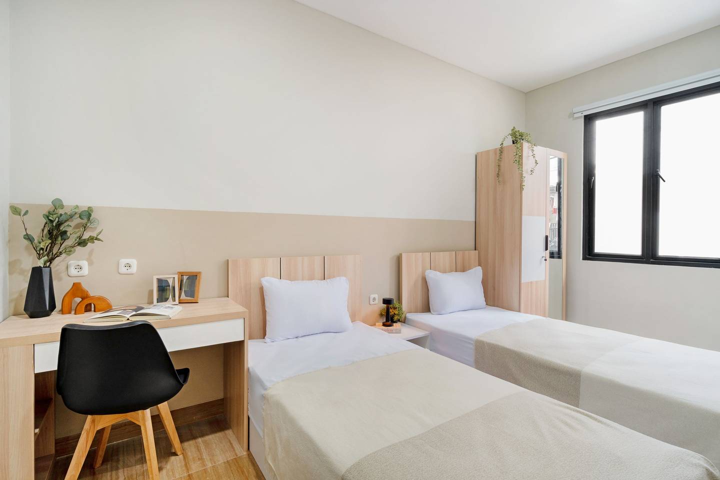 https://images.rukita.co/buildings/building/2a9cea0b-d81e-4a5f-9e87-ac9255dbb965.jpg
