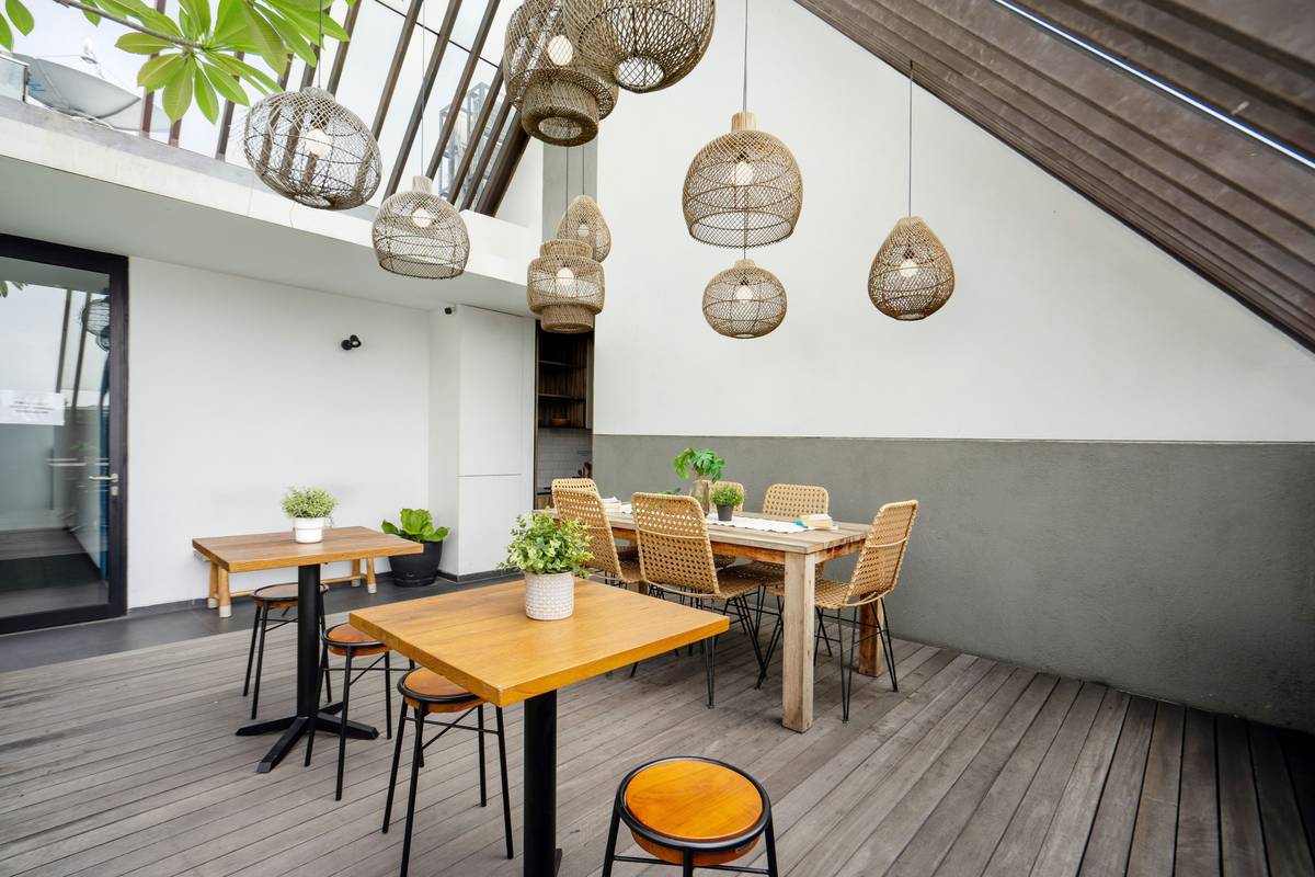 https://images.rukita.co/buildings/building/2abb82b6-a4b.jpg