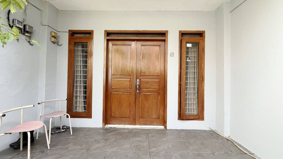 https://images.rukita.co/buildings/building/2be2fad2-f9a.jpg
