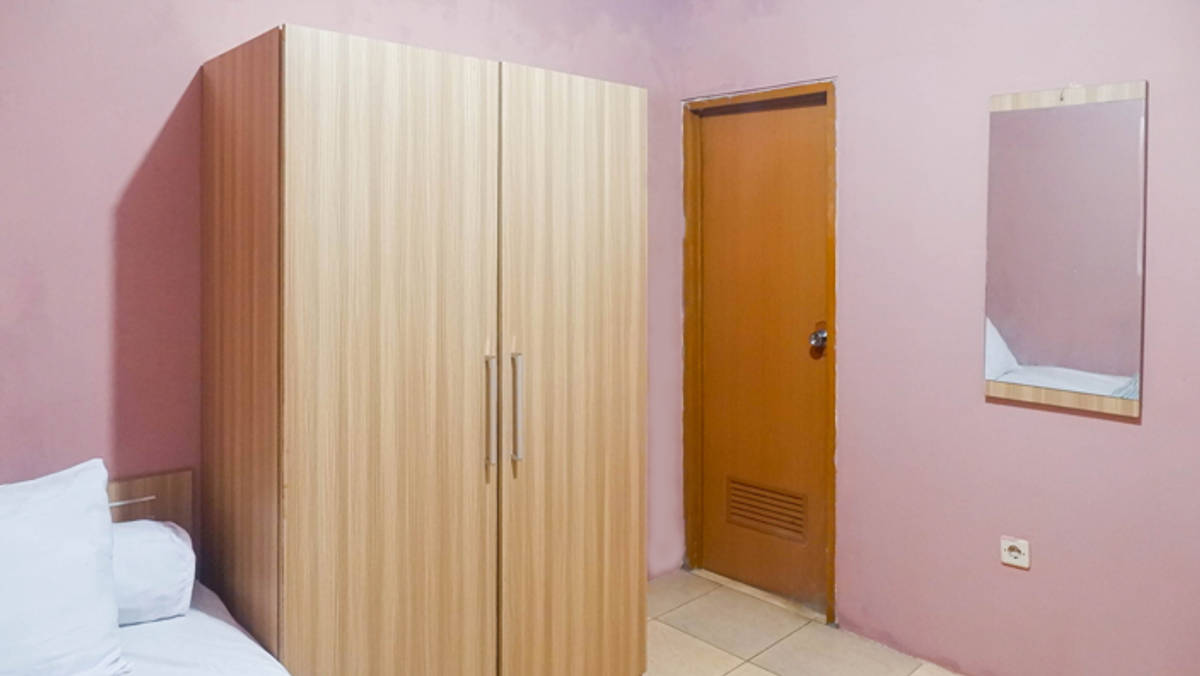 https://images.rukita.co/buildings/building/2d439c95-26c.jpg