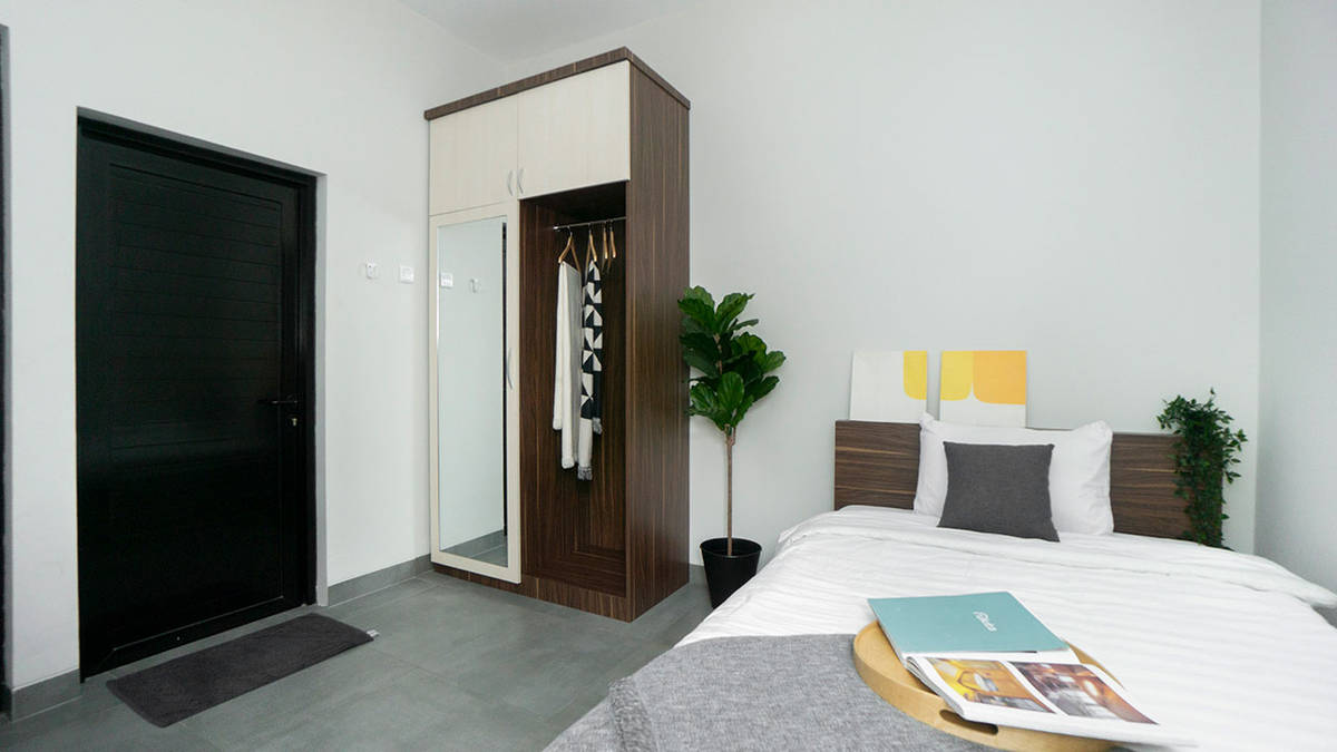 https://images.rukita.co/buildings/building/2ebd12e1-0ef.jpg