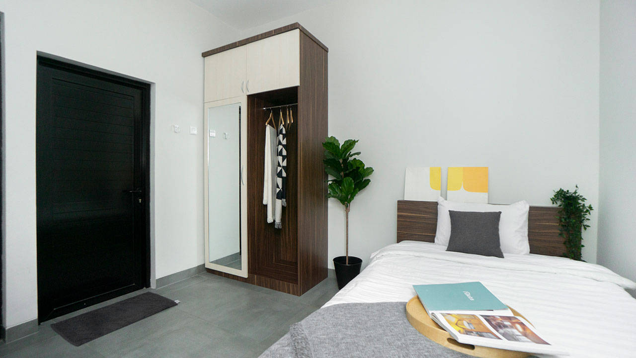 https://images.rukita.co/buildings/building/2ebd12e1-0ef.jpg