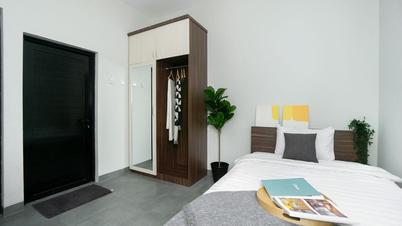 https://images.rukita.co/buildings/building/2ebd12e1-0ef.jpg