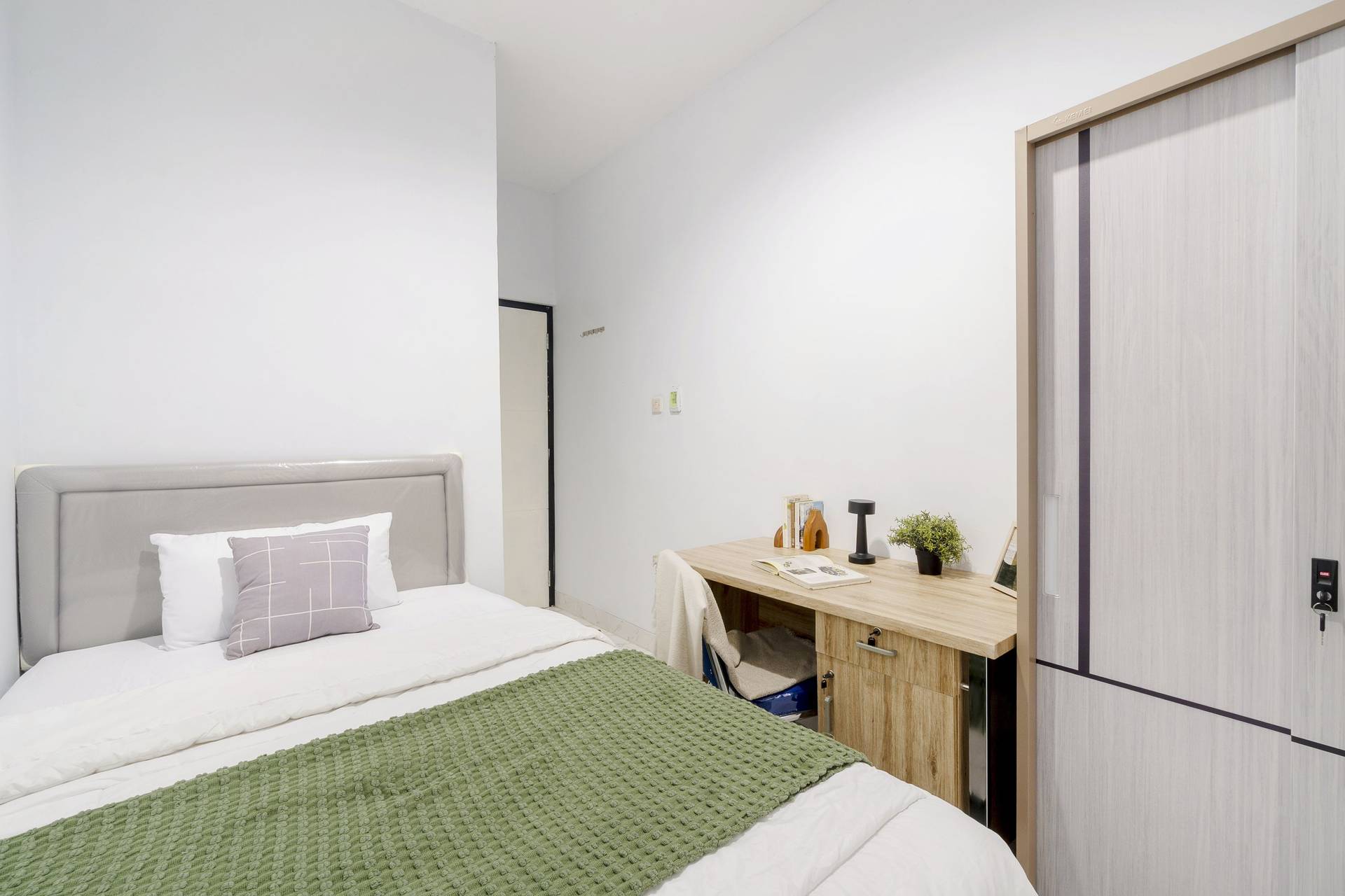 https://images.rukita.co/buildings/building/2ed0d655-8120-4d20-85a4-bd51776f4102.jpg