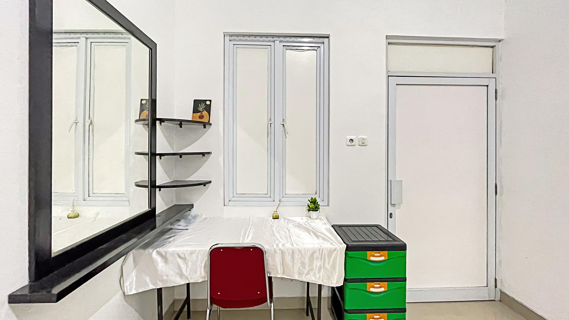 https://images.rukita.co/buildings/building/2f80f567-cb7.jpg