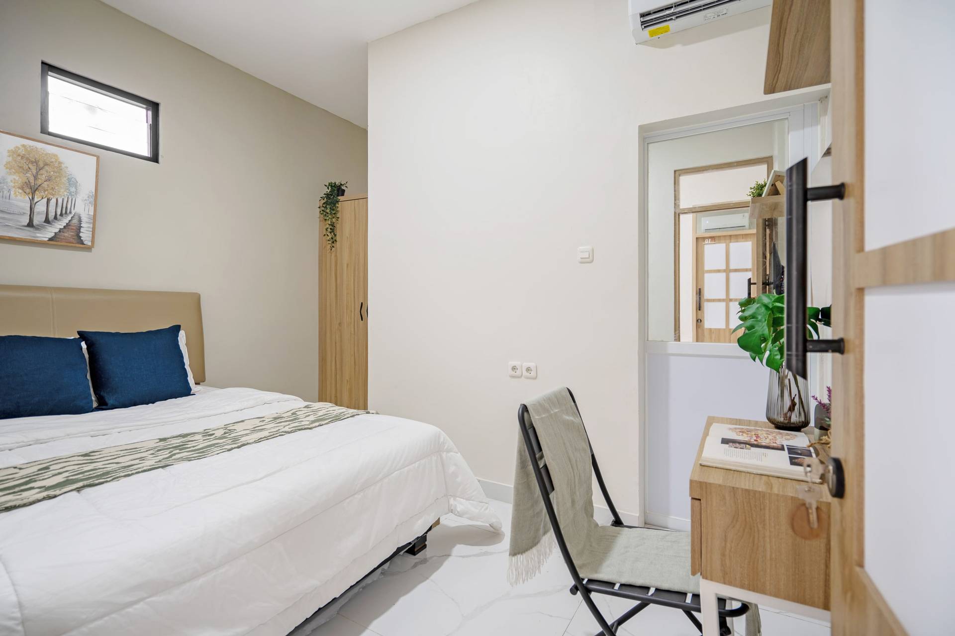 https://images.rukita.co/buildings/building/2fb94937-656.jpg