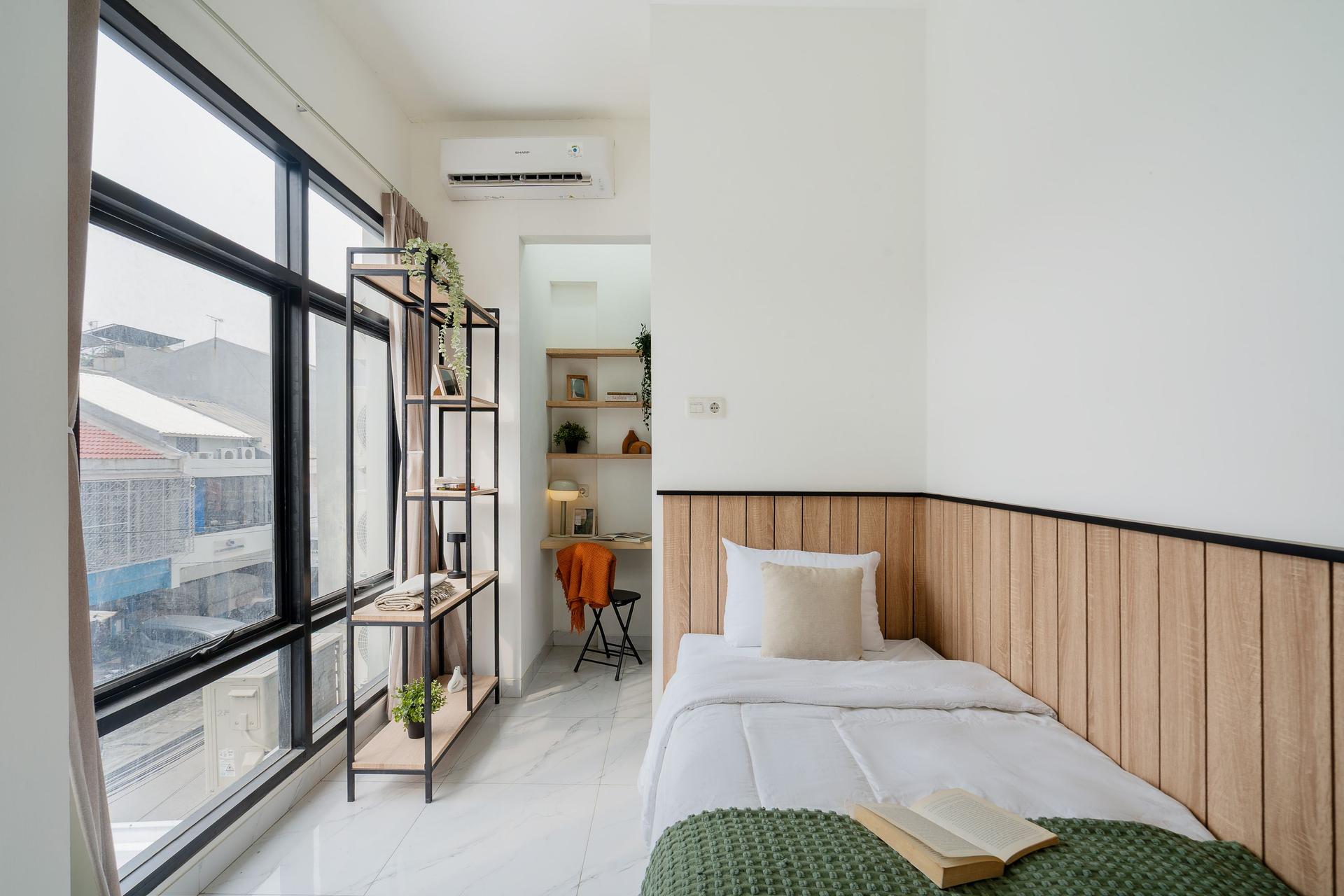 https://images.rukita.co/buildings/building/324a2a84-1f4.jpg