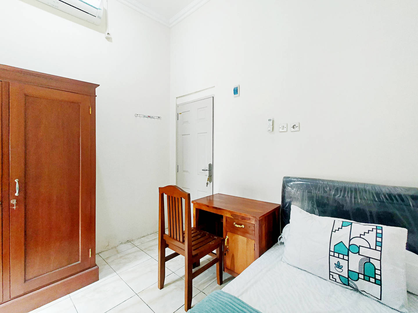 https://images.rukita.co/buildings/building/346be0e0-b86.jpg
