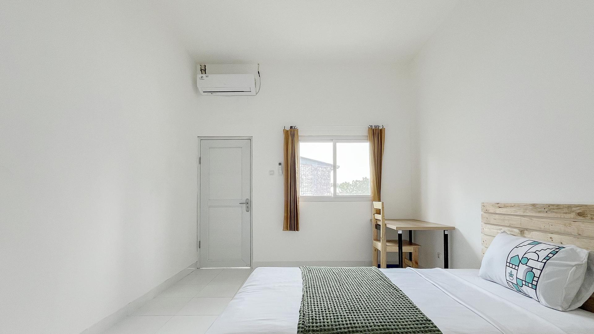 https://images.rukita.co/buildings/building/35e53d74-4088-42ec-a129-ac1c25dbc400.jpg