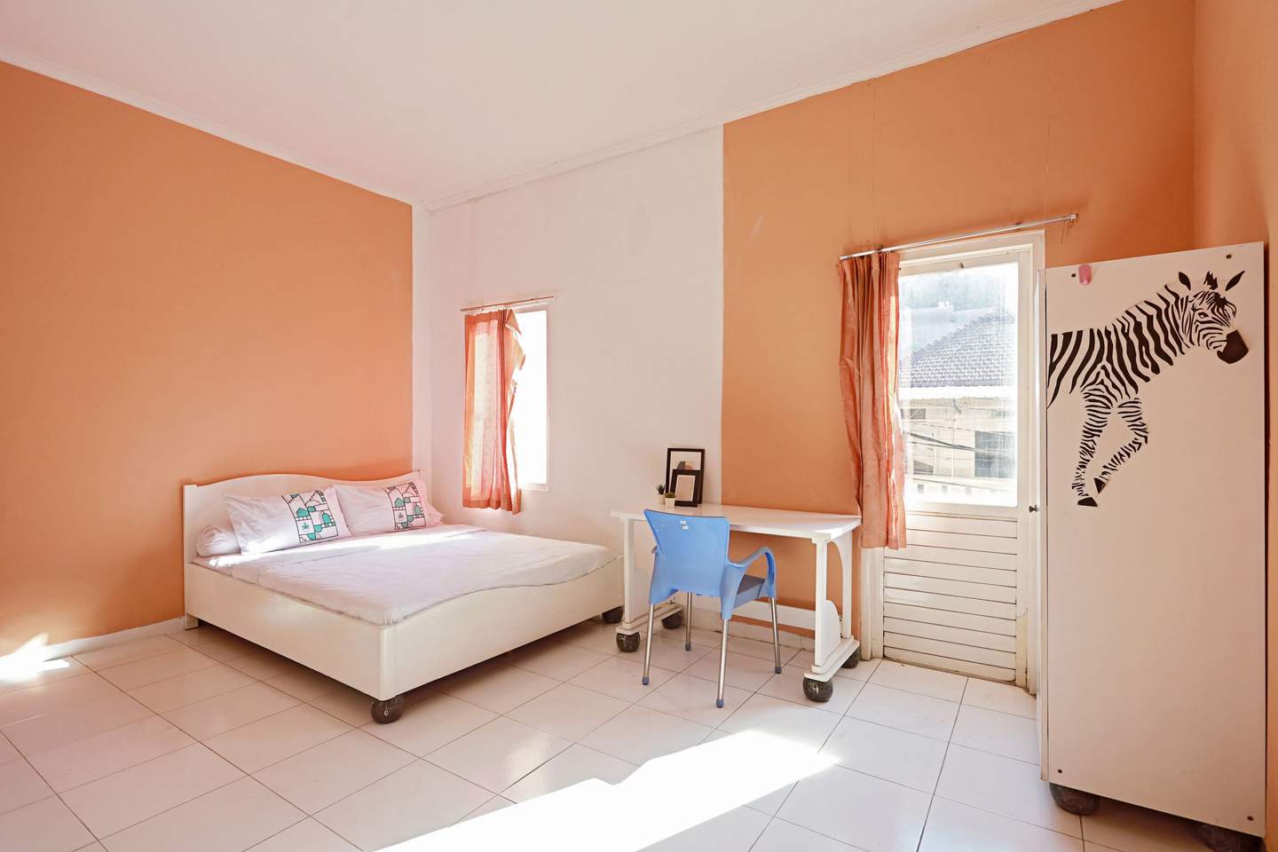 Foto Rukita Unit Royale Kost Siwalankerto Surabaya