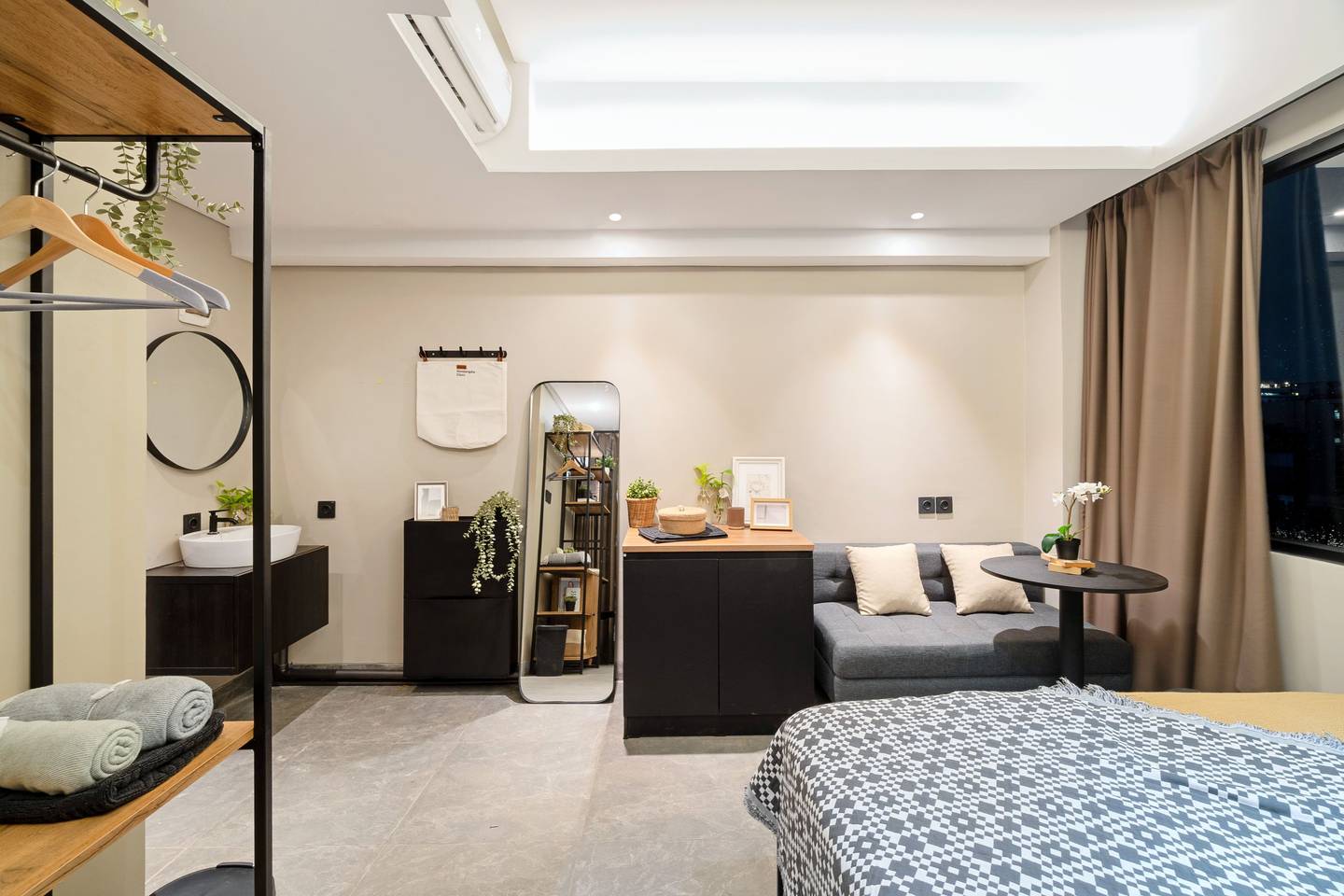 https://images.rukita.co/buildings/building/36f136ff-d3b.jpg
