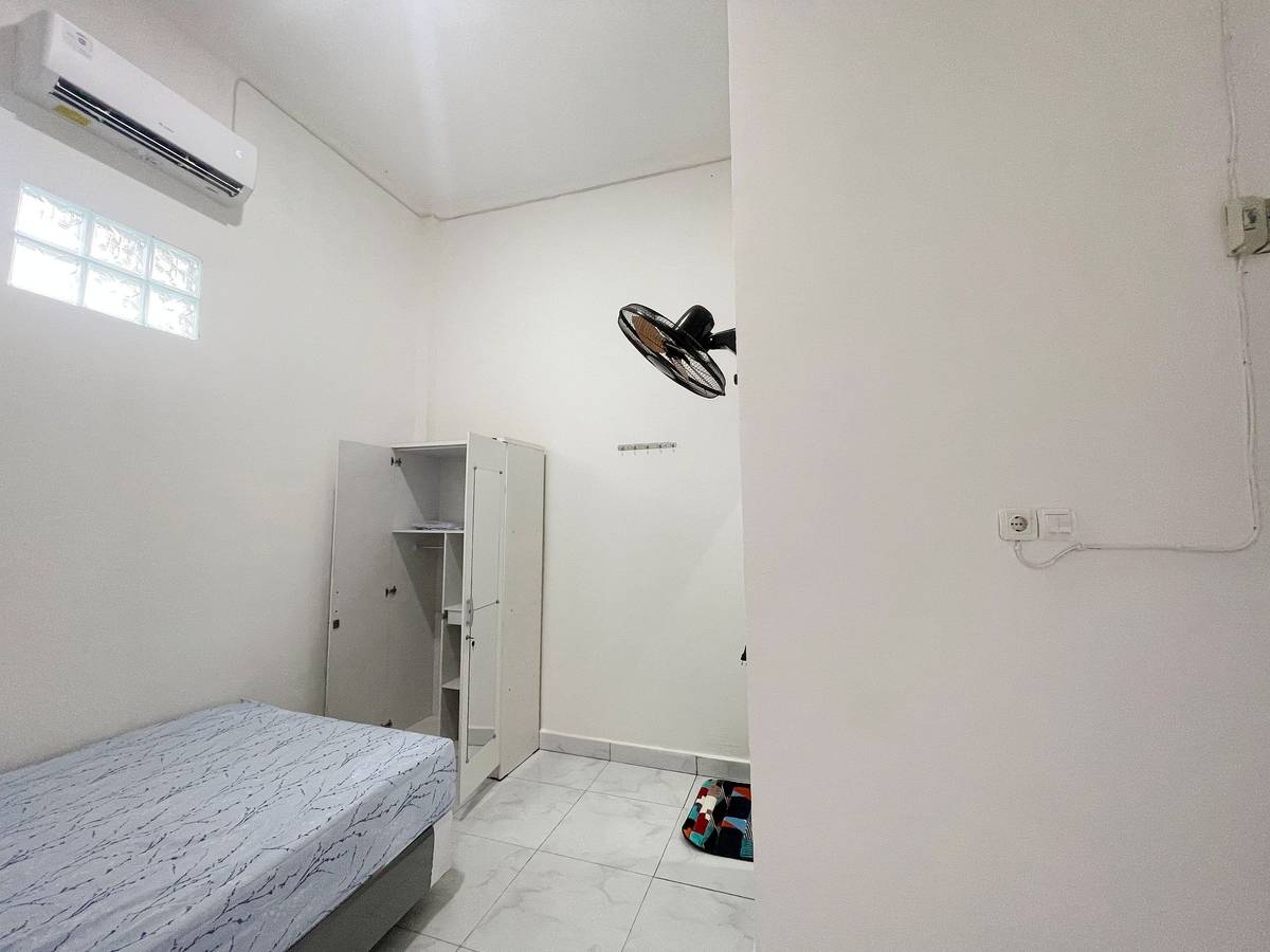 https://images.rukita.co/buildings/building/38f5369a-118.jpg