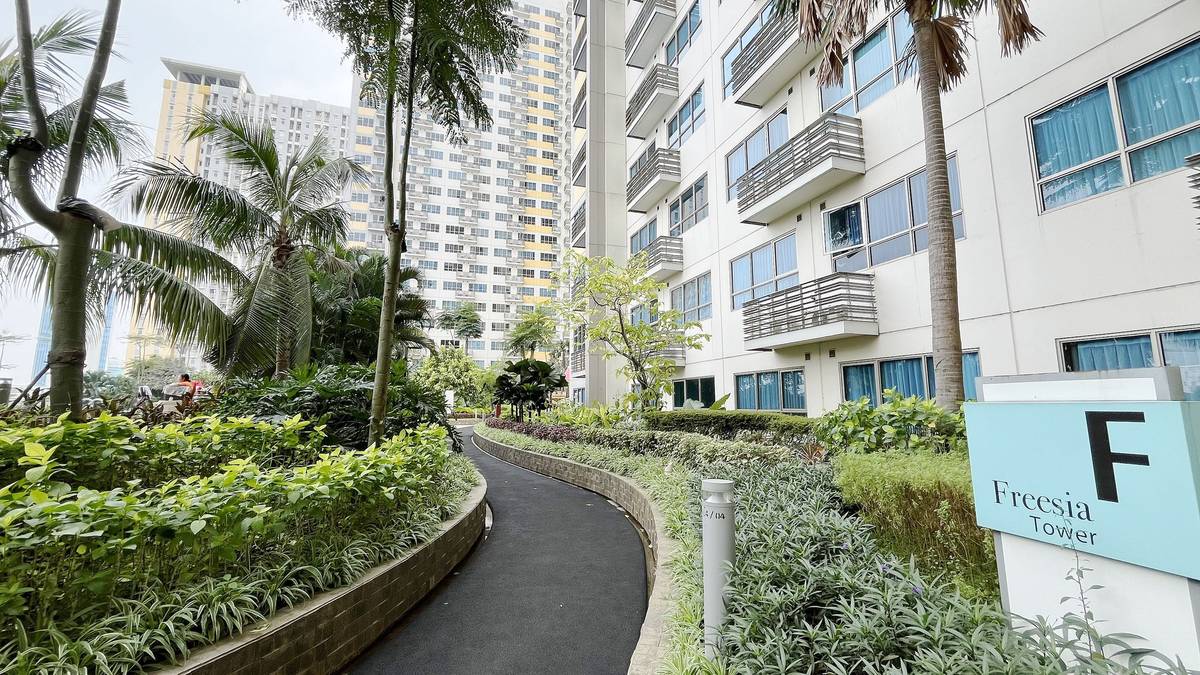 Foto Rukita Unit Apartemen Springlake View Freesia - Studio Pool #2