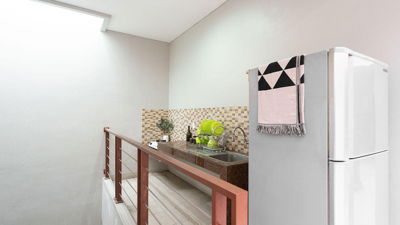 https://images.rukita.co/buildings/building/39a1f94c-cd5.jpg