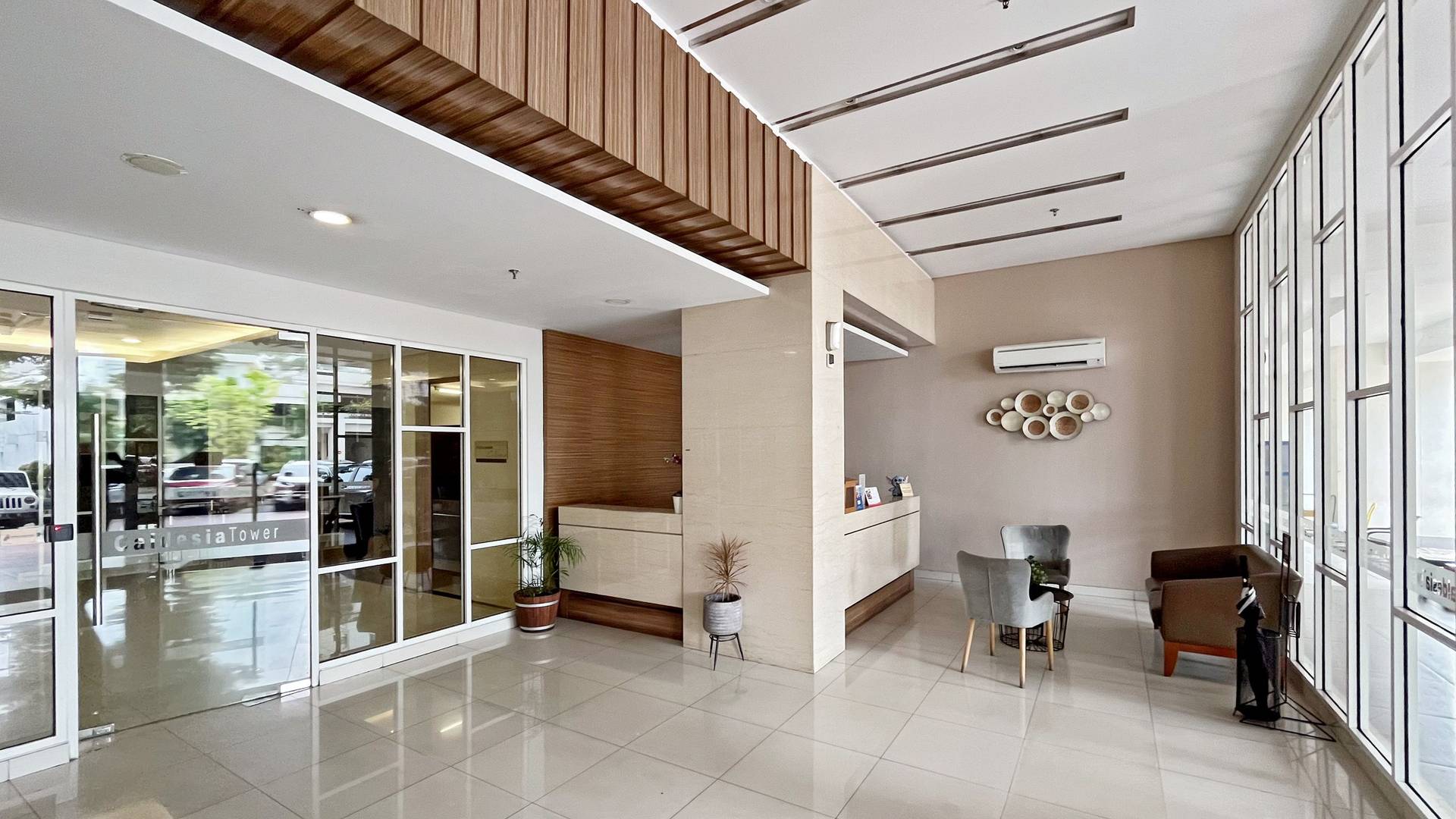 https://images.rukita.co/buildings/building/3a954289-fd6.jpg
