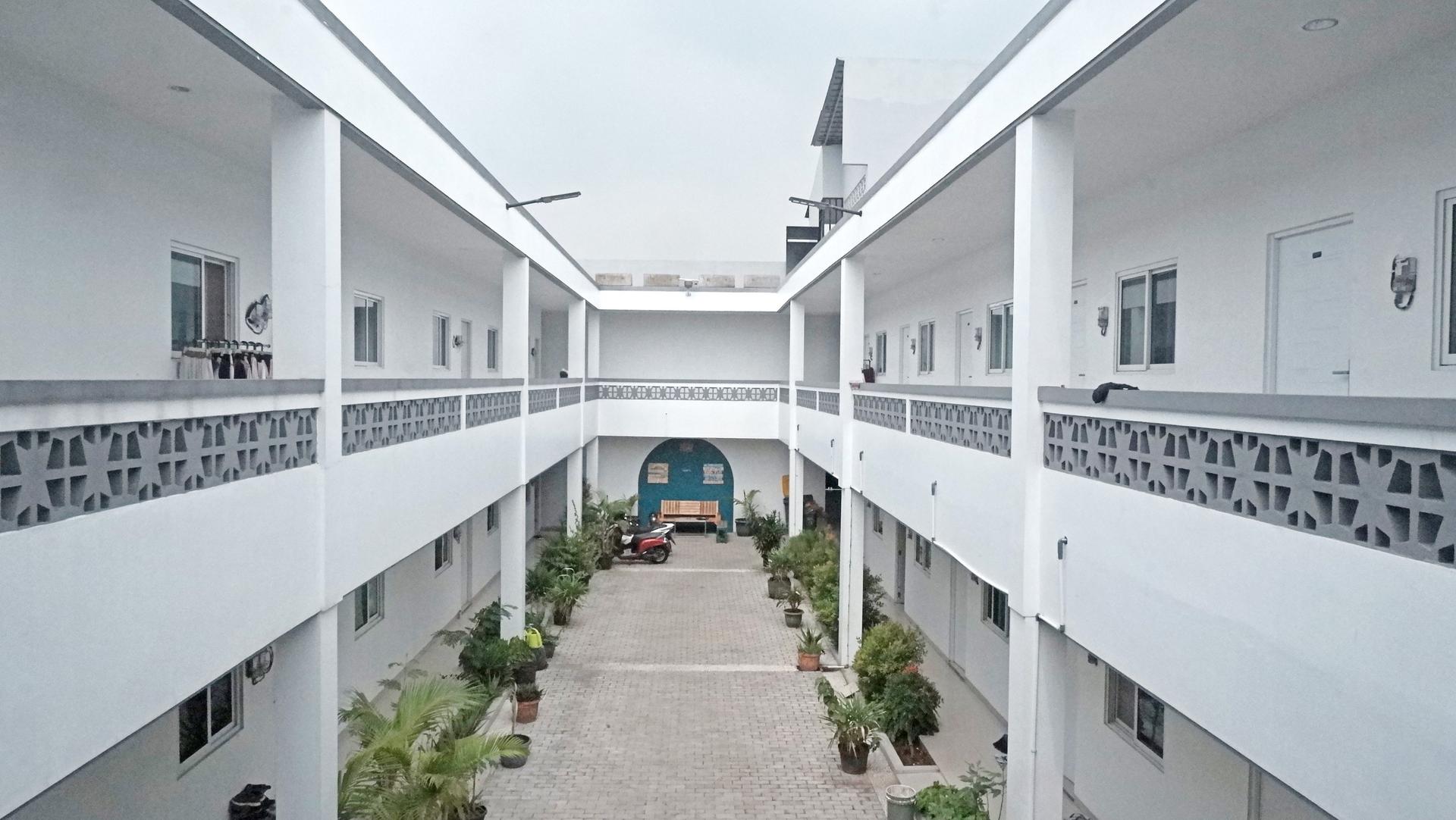 https://images.rukita.co/buildings/building/3b3b944d-c9c.jpg