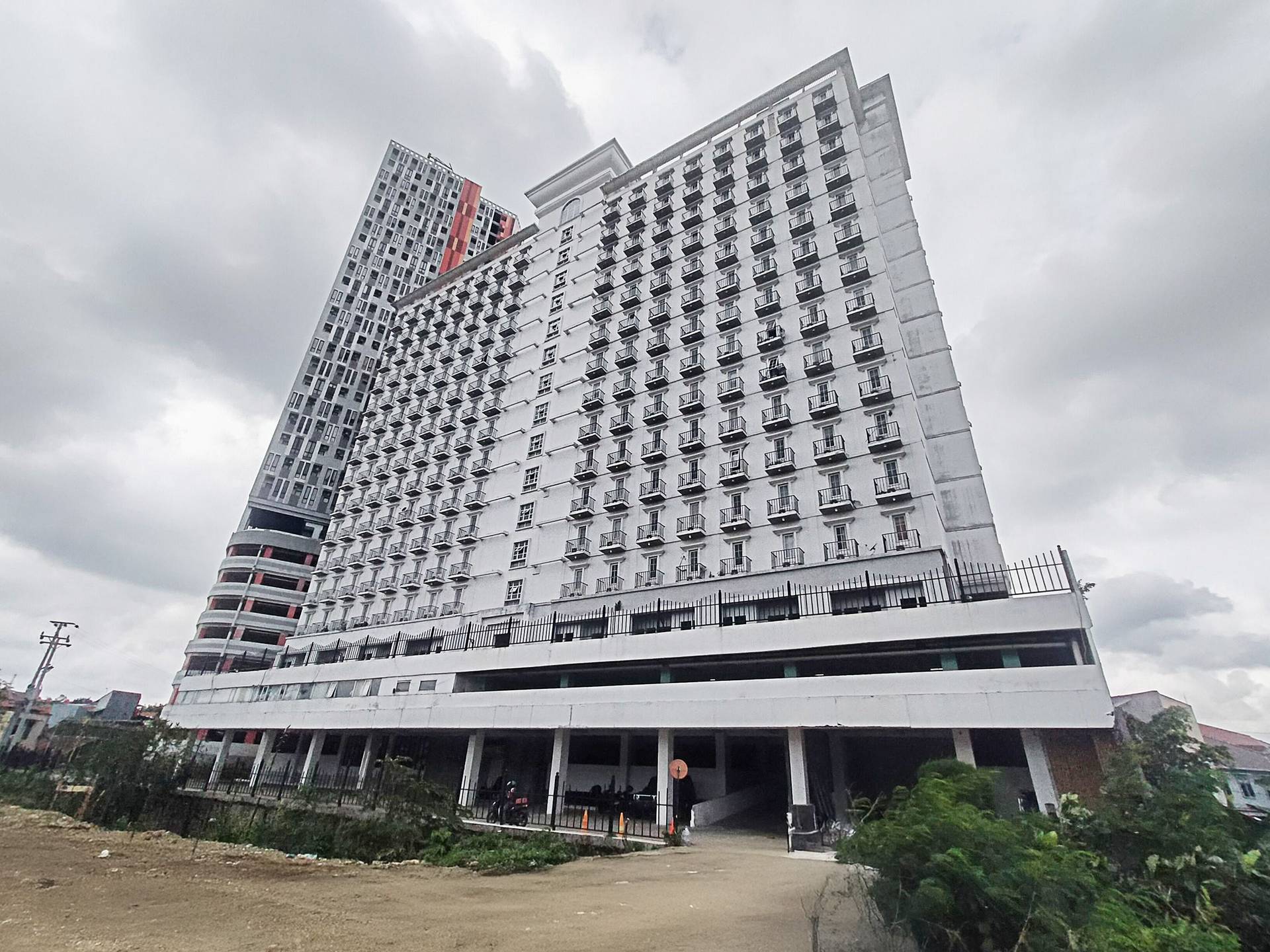 https://images.rukita.co/buildings/building/3b593141-13c.jpg