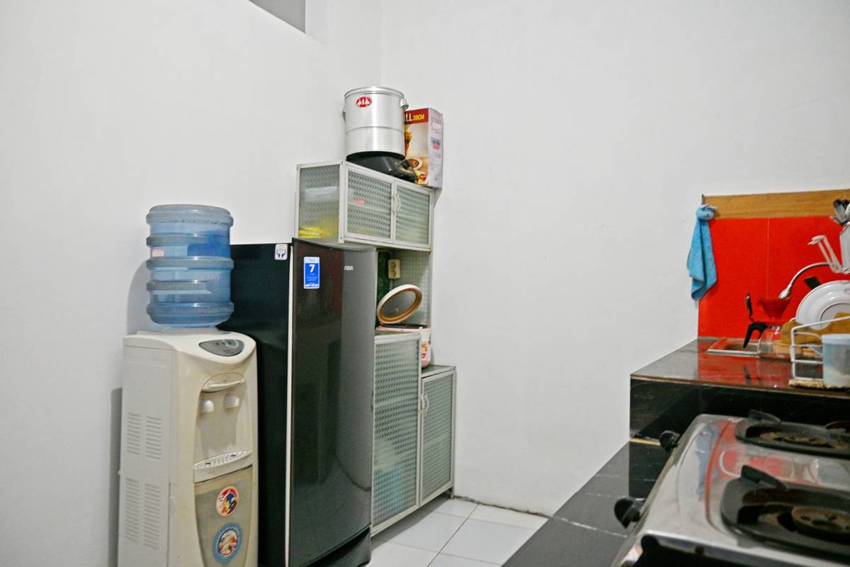 https://images.rukita.co/buildings/building/3bcff582-148.jpg