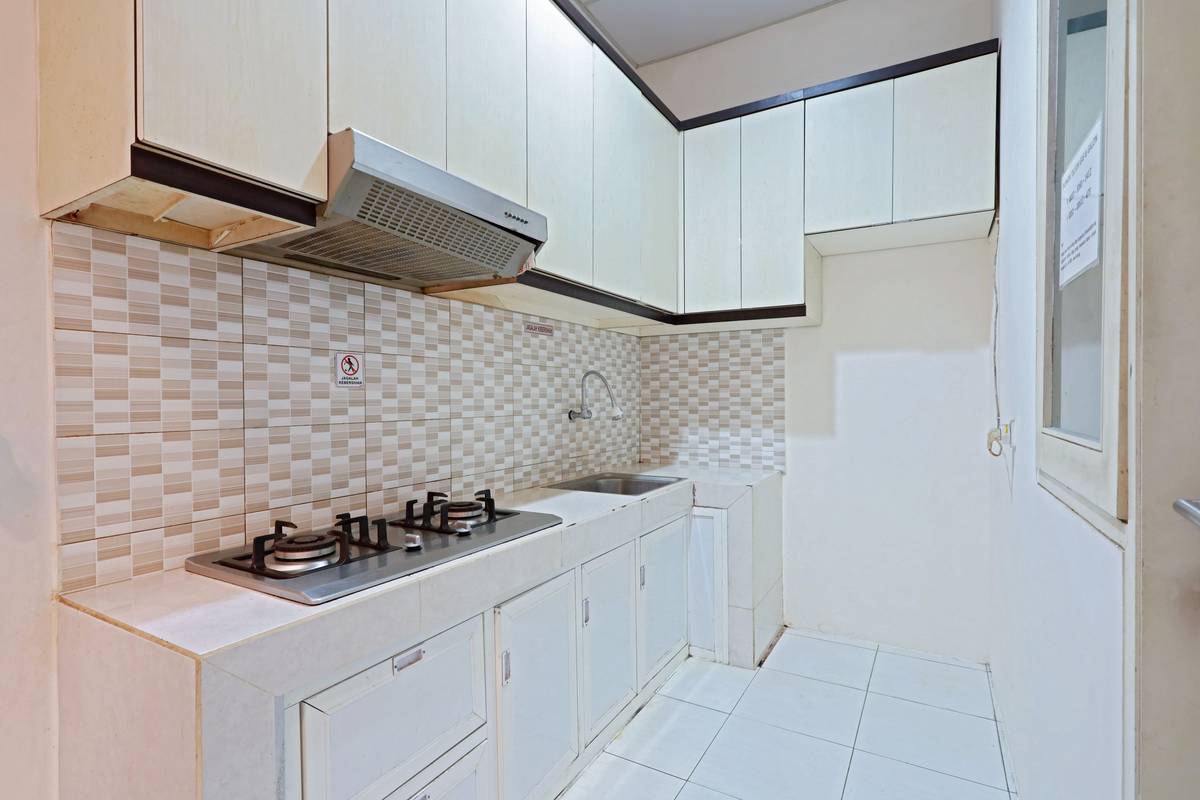 https://images.rukita.co/buildings/building/3be35a5b-48f.jpg