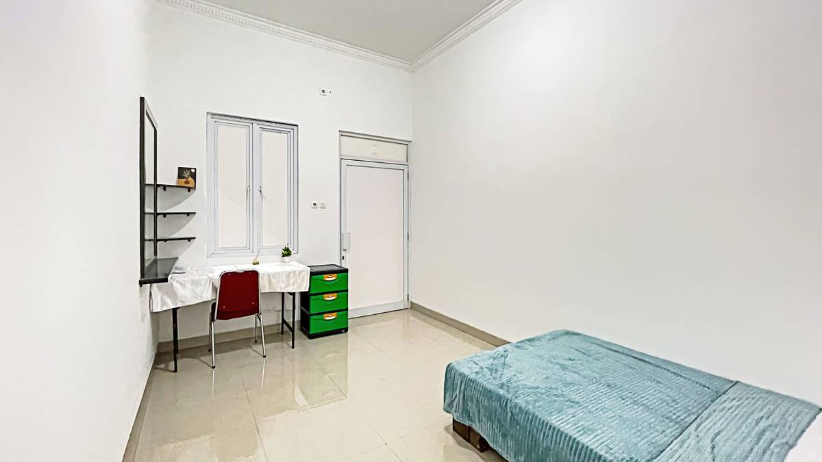 https://images.rukita.co/buildings/building/3c5c38cb-761.jpg
