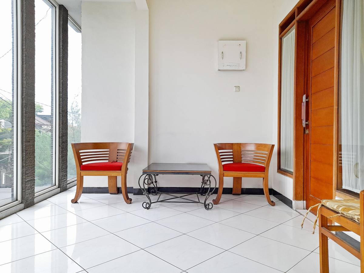 https://images.rukita.co/buildings/building/3ca56083-e01.jpg