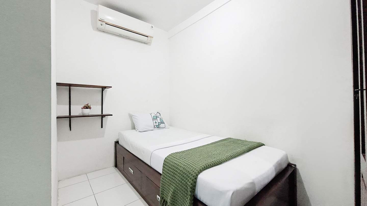 Foto Rukita Unit Umi Abadi 6 Kost Joglo