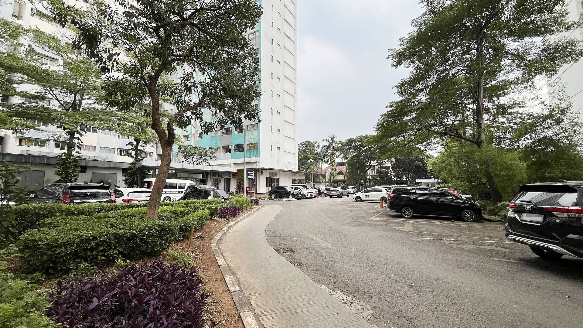https://images.rukita.co/buildings/building/3eef7a31-f21f-4a41-a093-36f01ef718ca.jpg