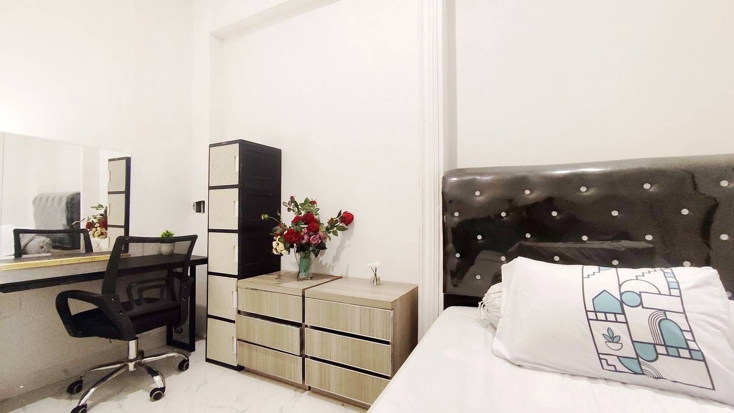 https://images.rukita.co/buildings/building/40230cd5-b3c.jpg